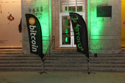 Crypto and Stock Trading Platform ETORO IPO Pricing Power: Bloomberg