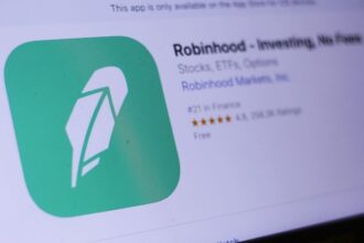 Robin Hood acquires Canadian crypto company Wonderfi for 9 million