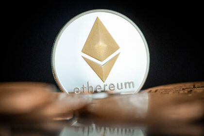 Ethereum joins Bitcoin in red – Volatility is coming first