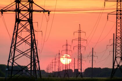 Kuwait clamps down bitcoin mining when the power grid reaches a breakpoint