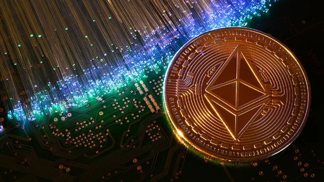 Machine learning algorithm predicts Ethereum price crash to ,500 after four months of red moon closes