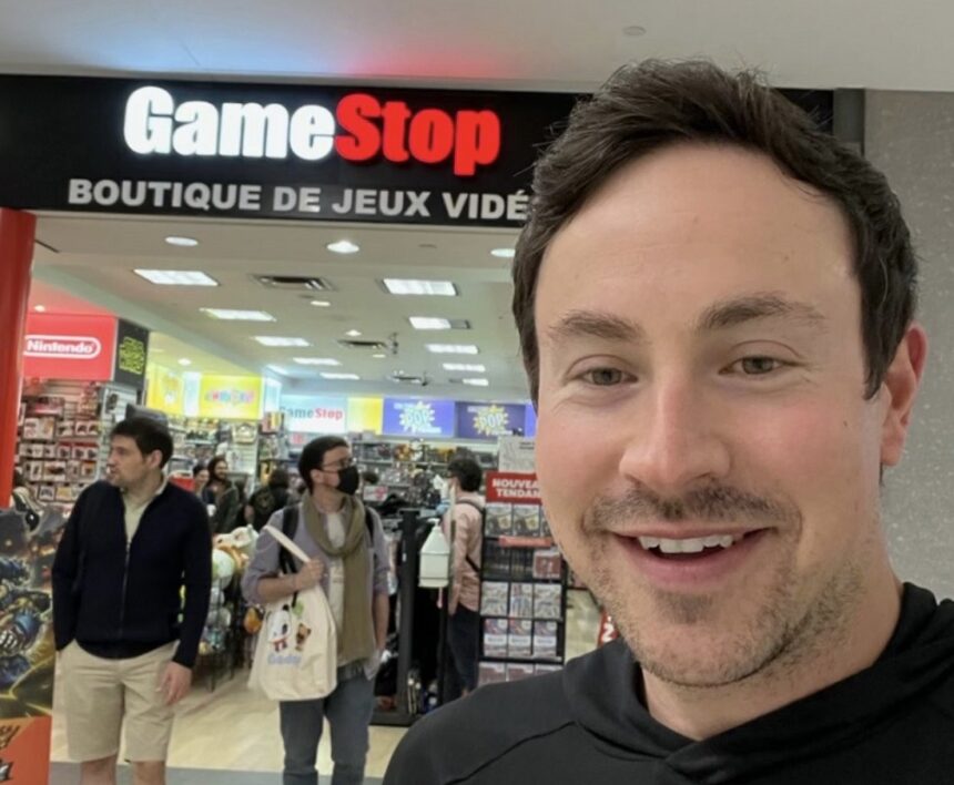 “Bitcoin has more possibilities”: GameStop CEO