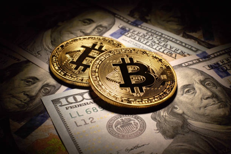 Bitcoin Price Range Band Suggests a Potential 7,000 Target – More