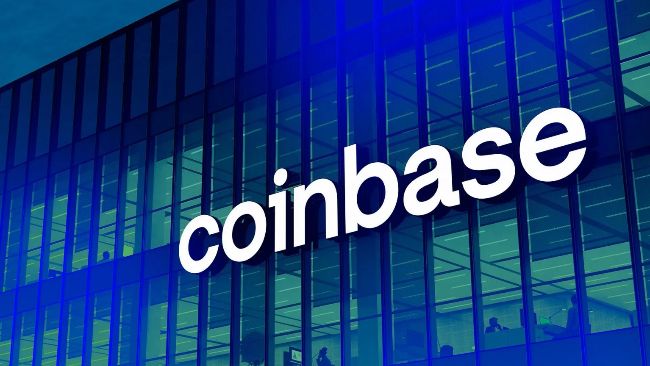 Coinbase CEO Armstrong deals with account freeze issues, achieving 82% reduction