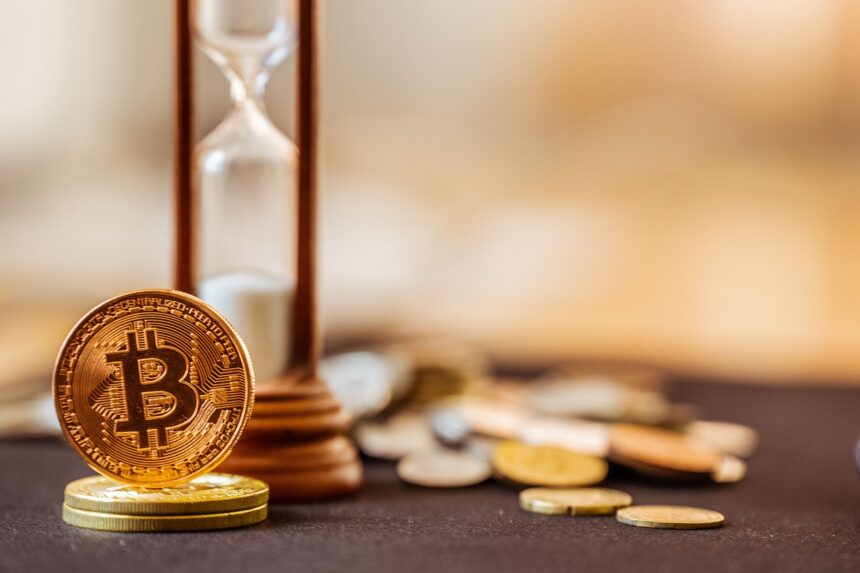 Analysts will hear a 50% crash alarm if Bitcoin doesn’t make a new ass right away