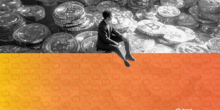 Doormant Atoshi-era Bitcoin Zilla drives  billion, but may not be a sale indicator
