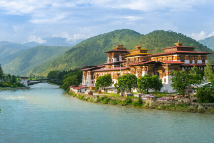 Million Bitcoin Transfer: Bhutan Shuffle 800 amid falling BTC Prices