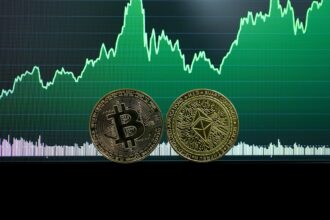 Flip? Ethereum ETF attracts  billion this month, but Bitcoin products are struggling
