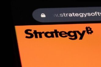 Strategies to earn more Bitcoins amid falling BTC prices