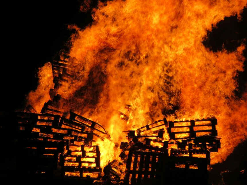 Industry experts predict complete Bitcoin collapse – timeframes are as follows